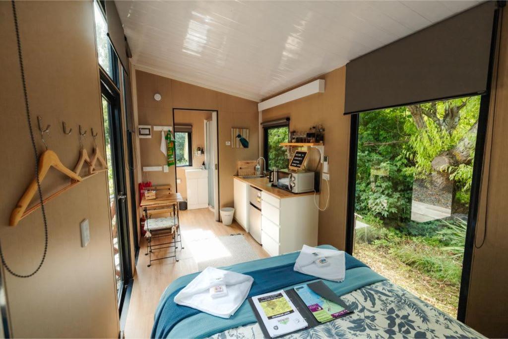 Pekapeka Tiny House By Tiny Away Villa Owaka Luaran gambar